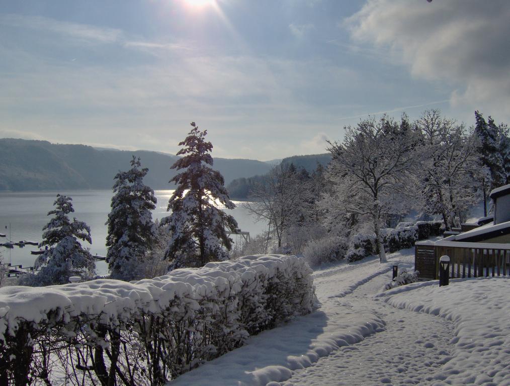 Vvf Jura Lac De Vouglans Maisod Exteriör bild